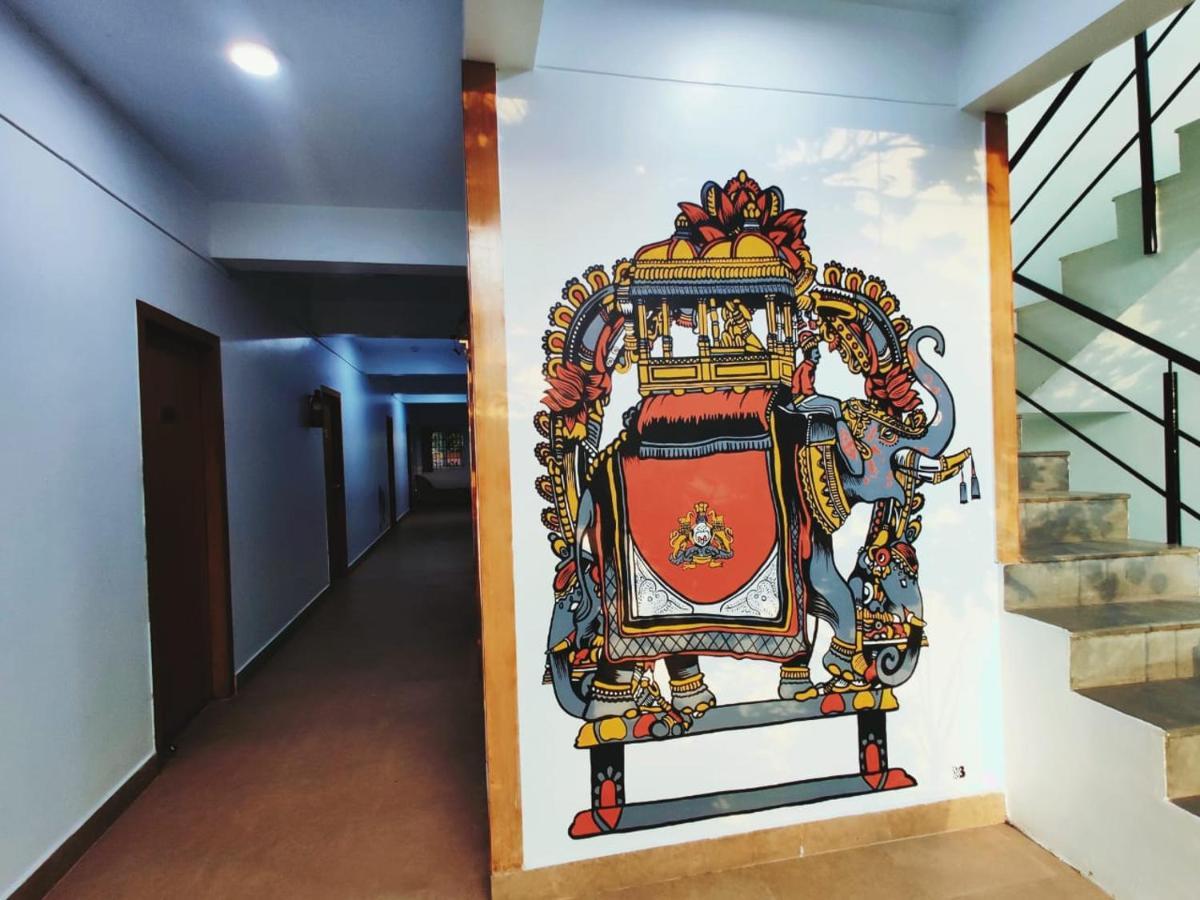 Raccoon Rooms Mysore Esterno foto